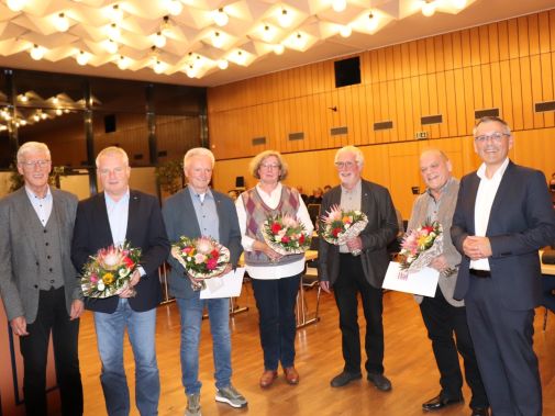 Fünf Personen mit dem Ehrenbrief des Landes Hessen ausgezeichnet